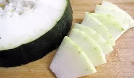 热门大瓜每日必吃,紧跟时事，畅享娱乐盛宴